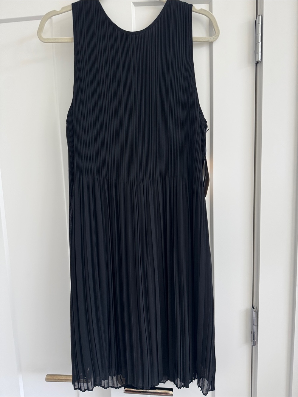 Halogen Black Pleated Sleeveless Dress